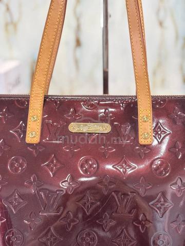 Carousel Image