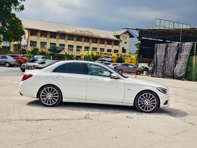 2016 Mercedes Benz C350E AMG LINE 2.0 RED INTERIOR - 4