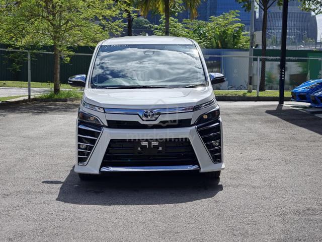 TOYOTA VOXY 2.0 ZS KIRAMEKI III Modelista Bodykit - 5