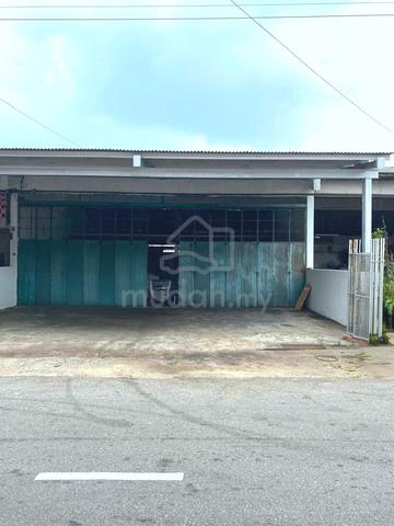 1-Storey Factory for RENT at Malim Jaya Melaka built up area 2800sqft 1