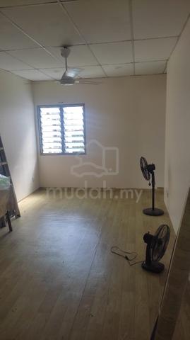 Apartment Pinang Court 2 Jelutong ‼️Hot & Demand Area ‼️ Easy Access‼️ 1