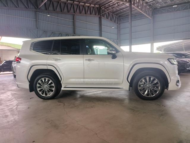 2024 Toyota LANDCRUISER 3.5 ZX LOW MILEAGE UNREG - 5