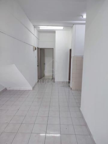 Serdang Perdana Shop Apartment 1