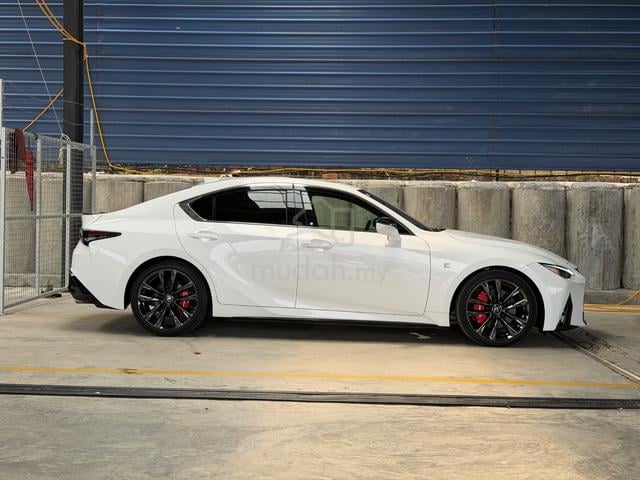 2023 Lexus IS300 2.0 F-SPORT (A) - 4