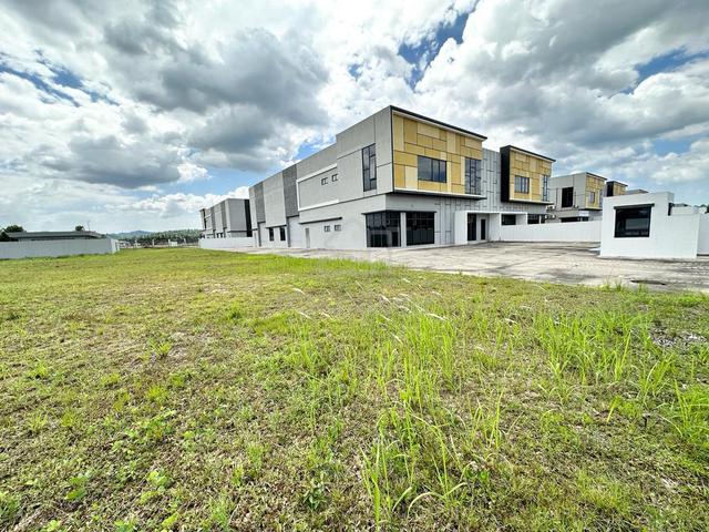 Corner SemiD Factory Eco Business Park V Eco Perindustrian Puncak Alam 1