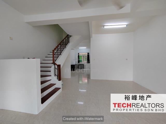 Taman Merbau Indah For Rent | Partially Furnished | 2 - stry Terrance 1
