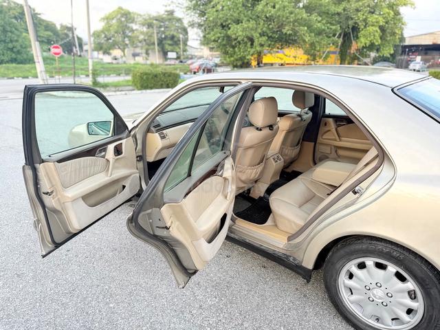 1996 Mercedes Benz E200 ELEGANCE (CKD) 2.0 (A) - 5
