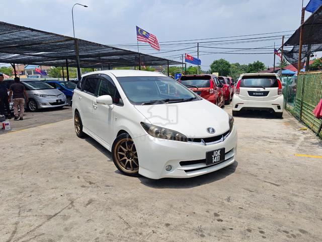 2013 Toyota WISH FULL SPEC 1.8 (AUTO) - 1
