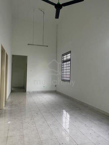 Taman Puteri Wangsa Single Storey / Ulu Tiram / Desa Jaya / 3 Bedroom 3