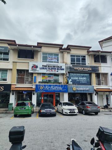 Rent: 2nd Floor @ Taman Dagang, Ampang, [Facing Main Busy Road] 1