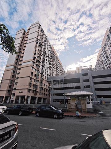 Sri Aman Block C (Sri Aman Block 1 & 3) 1