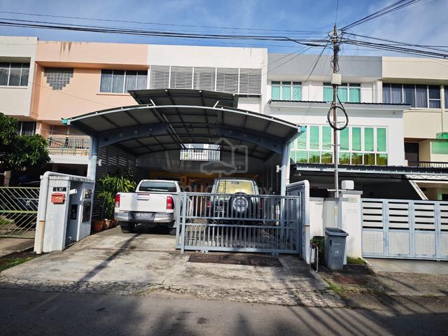 Town House For Sale @ Bundusan 1