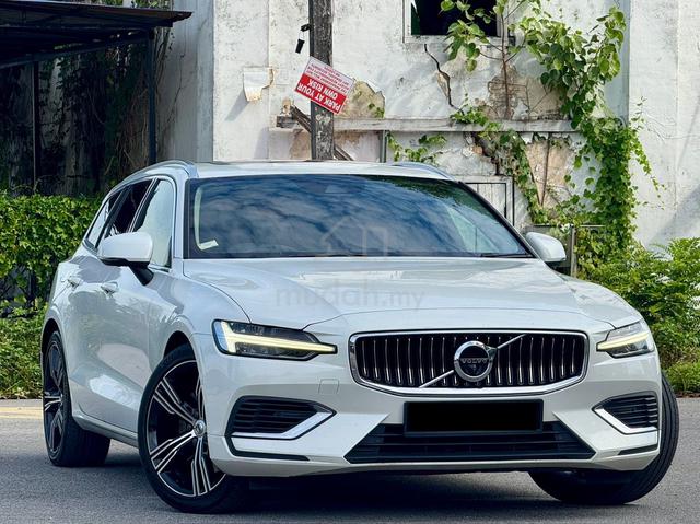 2022 Volvo V60 2.0 RECHARGE T8 (A) - 1