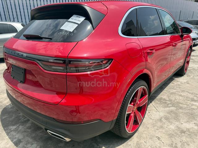 2022 Porsche Cayenne 3.0 V6 panaromic roof - 2