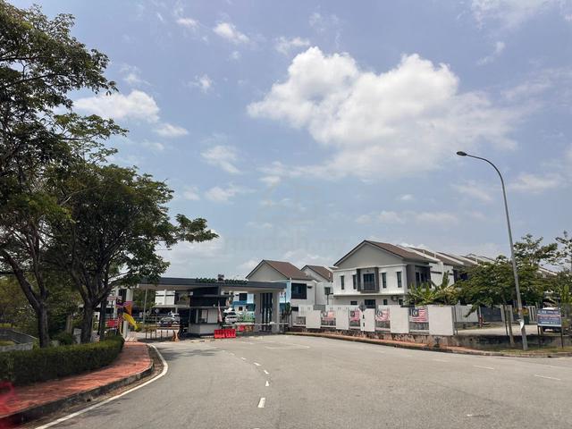 [FREEHOLD] Individual Title 4R3B 2sty Link Laman Delfina, Nilai Impian 1