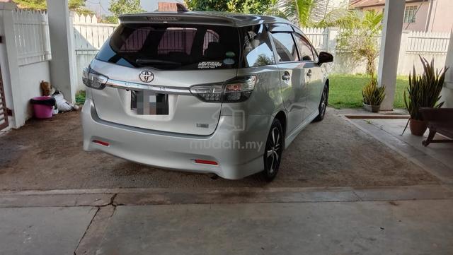 2014 Toyota WISH 1.8 S FACELIFT (A) - 2
