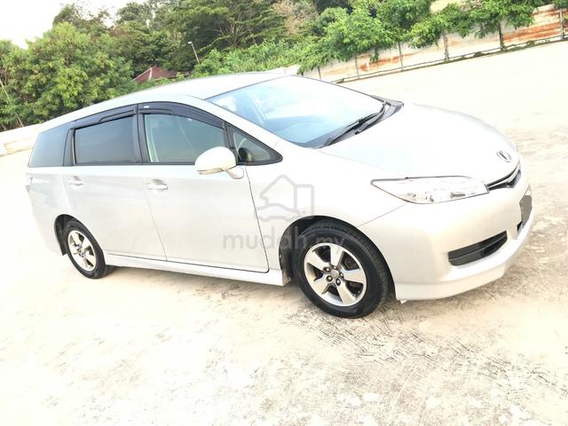 Toyota WISH 1.8 S DUAL VVTI(A)NEW FACELIFT/PUSH ST - 2