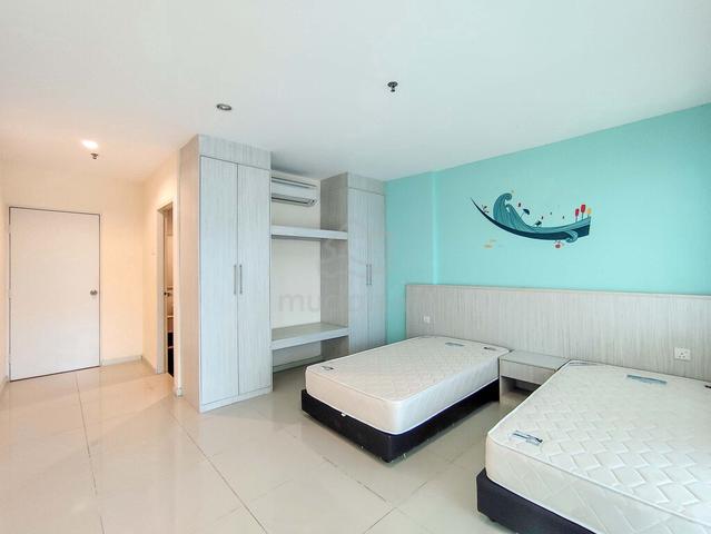 Laguna 2 @ Marina Island 1
