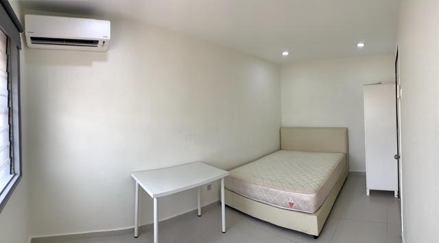 All Bills inclusive!! Fully Furnished Large Room SS17 Subang SS 15 LRT 1