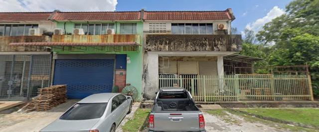 Taman Perindustrian Puchong Utama 2 Story Corner Link Factory for Sale 1