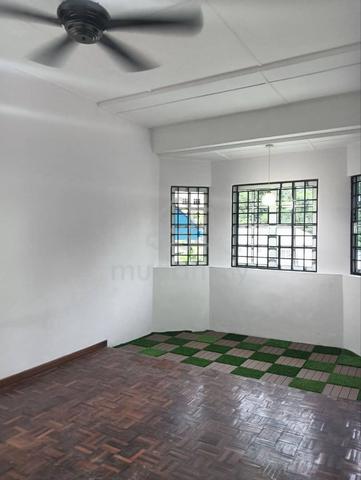 Damai Taman Seri Rasa 2 Storey Terrace house for rent 2