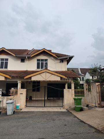 Teres 2 Tingkat Corner Lot di Taman Batu Hitam Indah Beserah 1