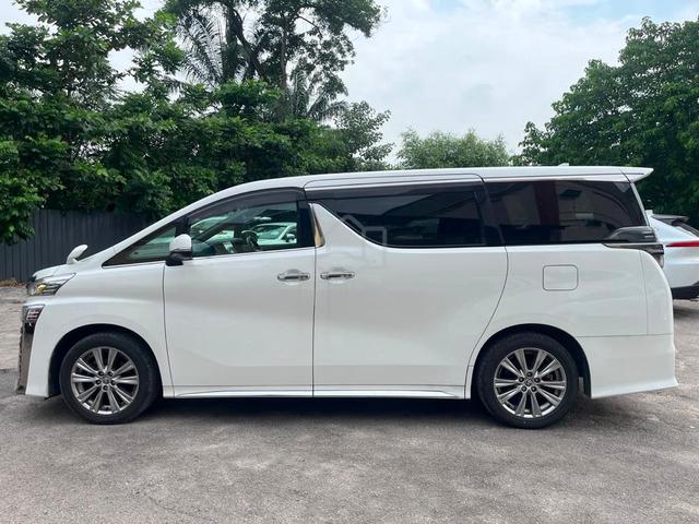 2021Toyota VELLFIRE 2.5 GOLDEN EYES (A)CLEAR STOCK - 4