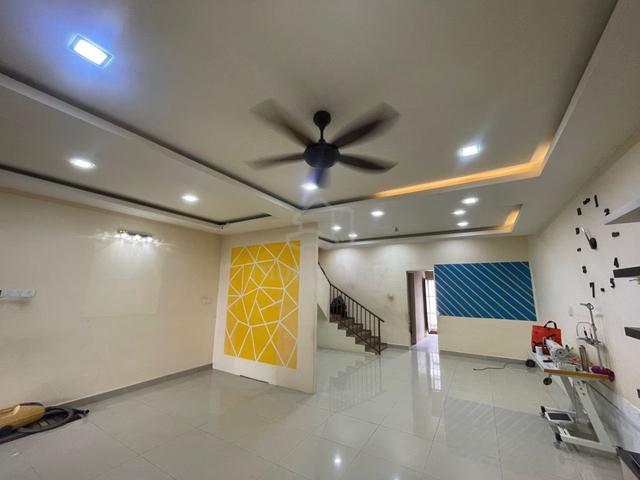 (👍👍👍 Must Buy 👍👍👍) Fully Renovated Taman Sungai Rambai 2-storey 1