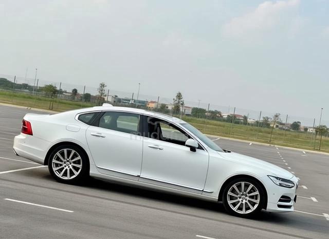 [2017] Volvo S90 2.0 T8 Insciption Plus B&W System - 3