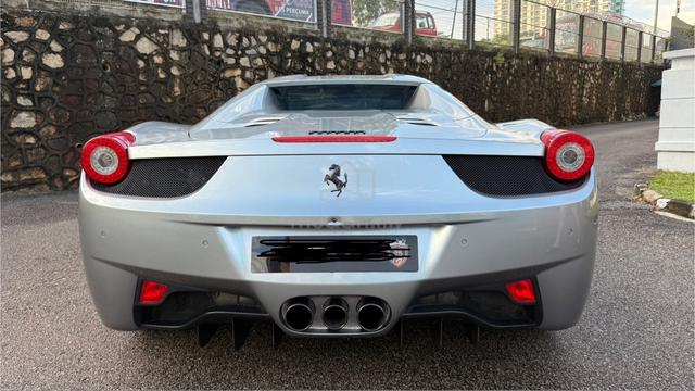 2013 Ferrari 458 4.5 SPIDER DCT (A) - 2