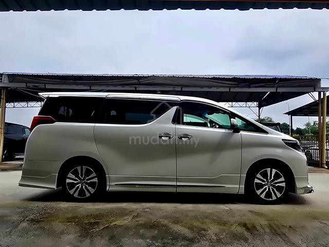 GRADE 5A 2023 Toyota ALPHARD 2.5 SC MILEAGE 23K KM - 5