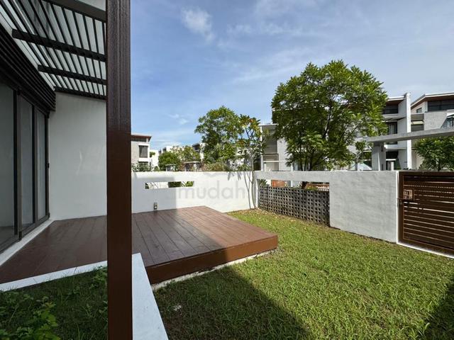 With Private Garden Mozart Symphony Hill 3 Storey House Cyberjaya 1