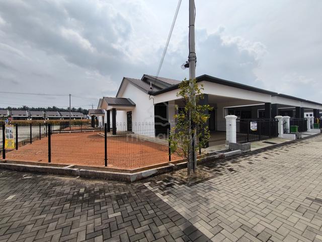 GATED GUARDED CORNER LOT Kotasas Kuantan Rivervale Single Store House 1