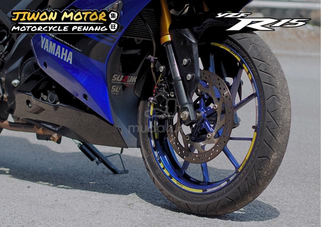 yamaha r15 sports bike