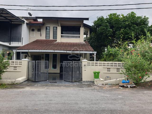 Double Storeys Semi-D House for Sale 1