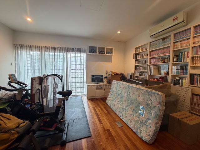 Georgetown UNESCO 2.5 storey Heritage shophouse for sale 1
