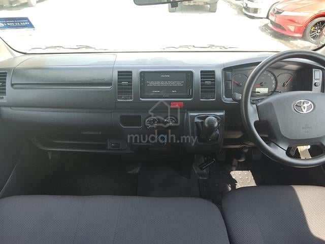 2023 Toyota HIACE 2.5 PANEL VAN (M) Low Roof - 4