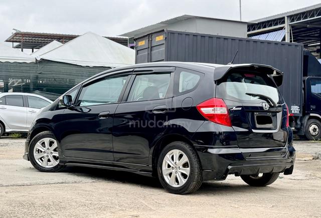 TRUE 2014 Honda JAZZ 1.5 E MY2014 (A) LIMITED UNIT - 2