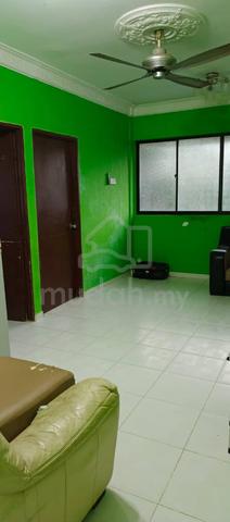 Taman Bukit Bendera Flat (Block 420) 1