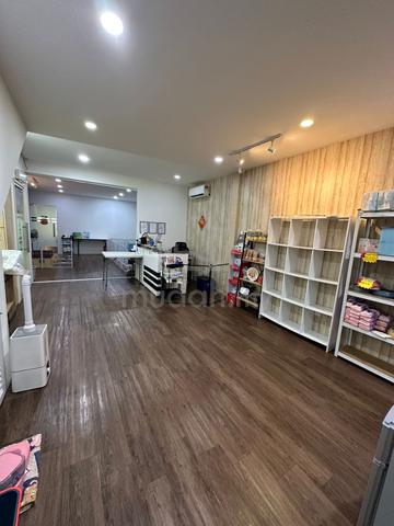 JELUTONG Vantage Point 1st Floor Shop Facing Road High Visibility RENT 1