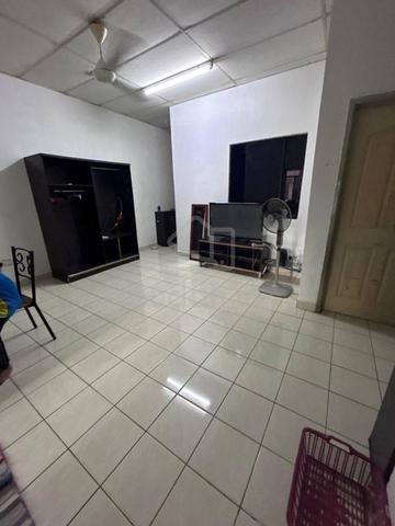 Taman Suria Shop Apartment 1