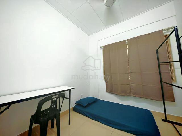 FREE 1 MONTH Male Female Mix Single Room Vista Magna Metro Prima MRT 1