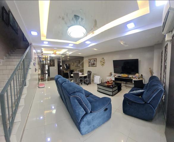 [Sewa] 2sty house kitchen cabinet 3br3b2cp Kota Kemuning 1