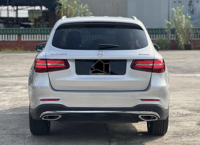2017/2019 Mercedes Benz GLC250 4MATIC - 3