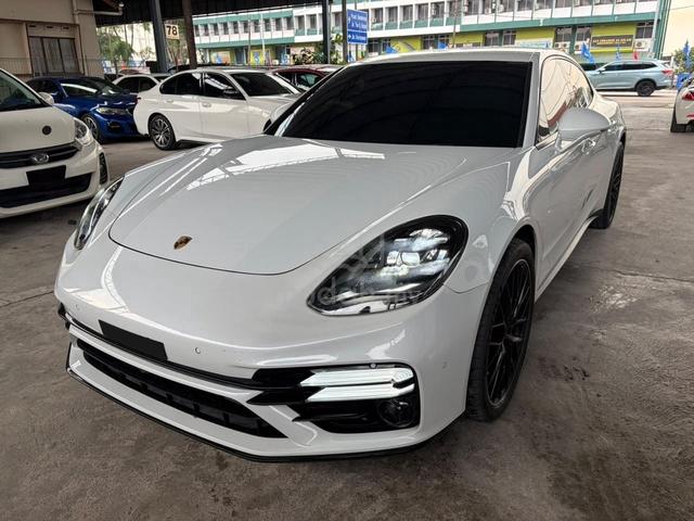 2019 Porsche PANAMERA 3.0 (A) - 2