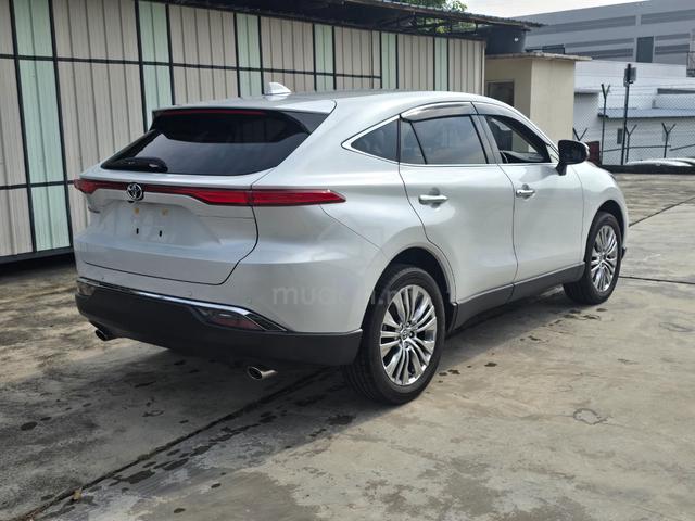 Unreg 2023 Toyota HARRIER 2.0 Z (A) White Colour - 3