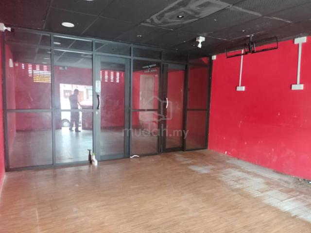 Ground Floor Shop for Rent – Ideal for Clinic or Pharmacy Taman Cempak 2