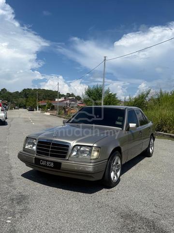 1995 Mercedes Benz 220E 2.2 (A) - 1