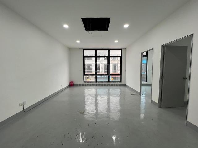 Taman Bukit Indah Three Storey Renovated Shop (2nd Floor) Good Locatio 1