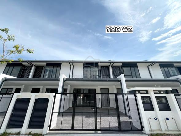 Nadira Bukit Raja Double Storey Brand New Condition Best Buy Klang 1